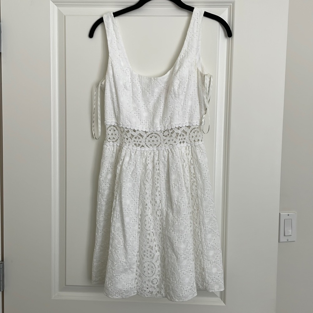 Lilly Pulitzer • size 4 • gently used eyelet skater dress